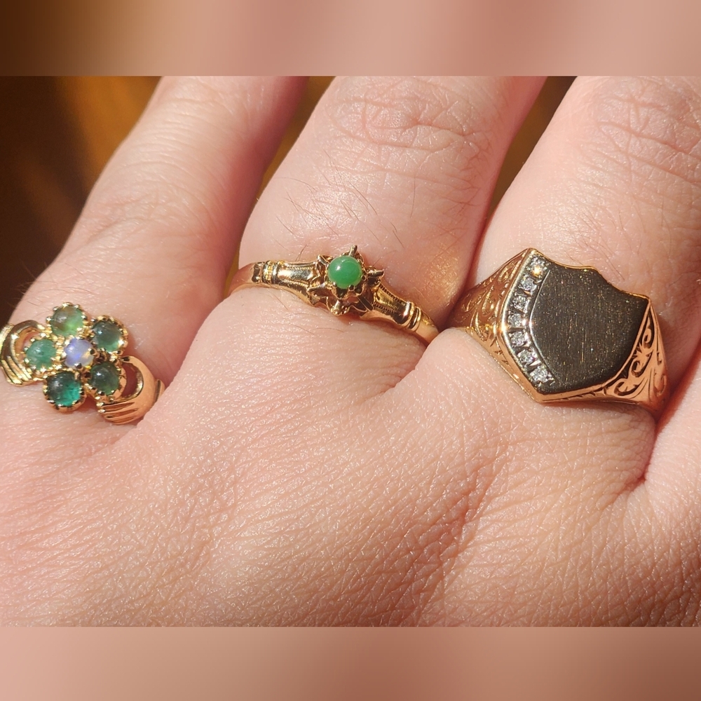 14k Solid Gold Lucky Jade Ring - image 4